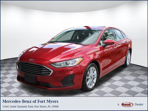 2020 Ford Fusion SE