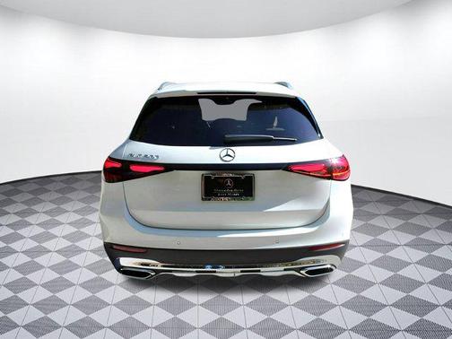 2025 Mercedes-Benz GLC 300 Base
