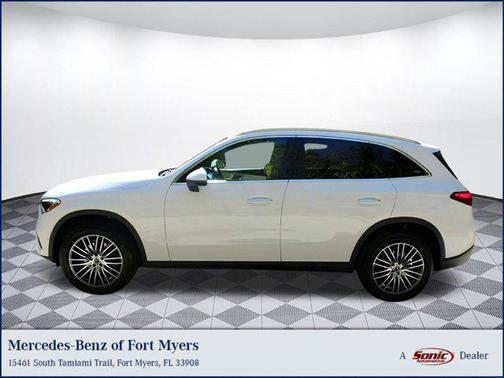 2025 Mercedes-Benz GLC 300 Base