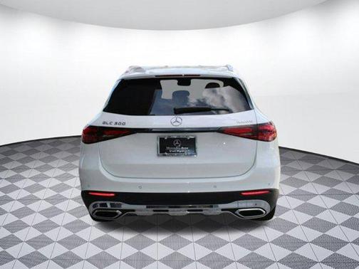 2025 Mercedes-Benz GLC 300 4MATIC