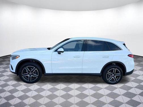 Polar White 2026 Mercedes-Benz GLC 300 Base