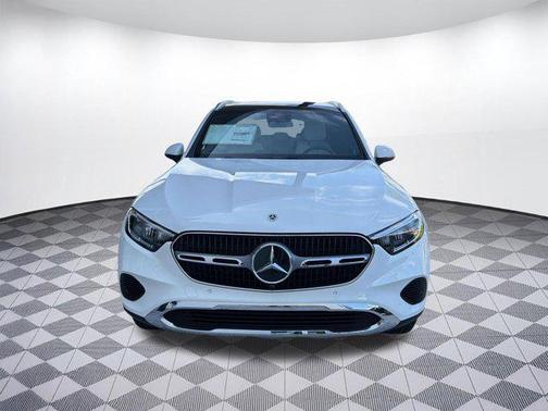 Polar White 2026 Mercedes-Benz GLC 300 Base