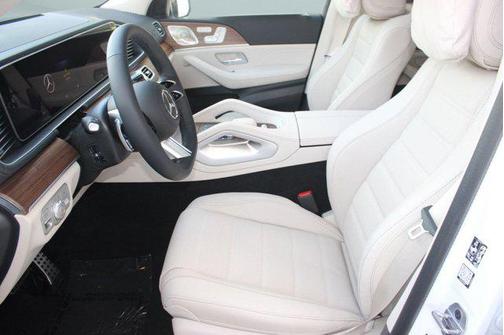 2026 Mercedes-Benz GLS 580 4MATIC