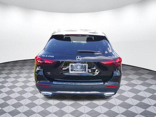2025 Mercedes-Benz GLA 250 Base