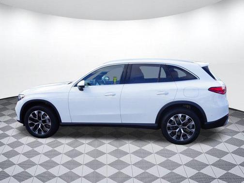 2025 Mercedes-Benz GLC 350e Base