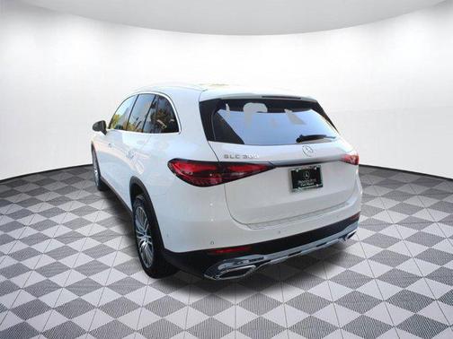 2026 Mercedes-Benz GLC 300 Base