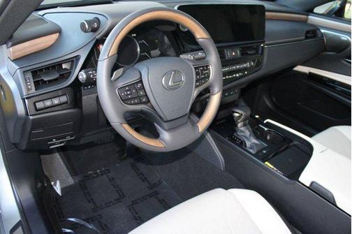 2024 Lexus ES 350 Ultra Luxury