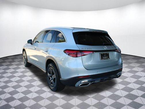 2026 Mercedes-Benz GLC 300 4MATIC