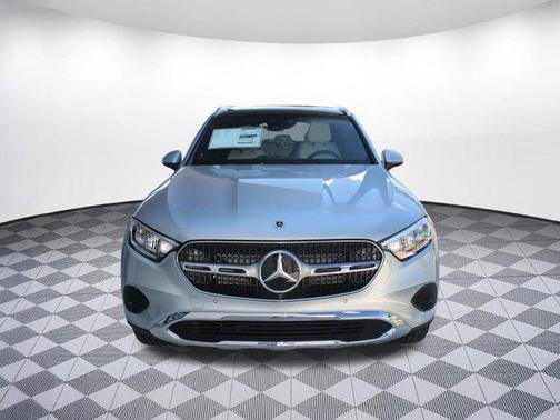 2026 Mercedes-Benz GLC 300 4MATIC