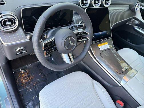 Verde Silver Metallic 2026 Mercedes-Benz GLC 300 Base