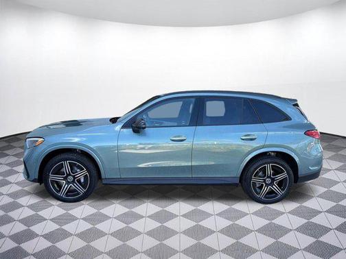 Verde Silver Metallic 2026 Mercedes-Benz GLC 300 Base