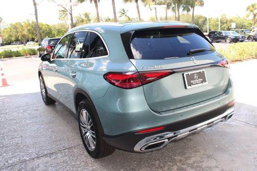 2026 Mercedes-Benz GLC 300 Base