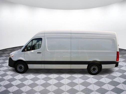 2025 Mercedes-Benz Sprinter 2500 High Roof