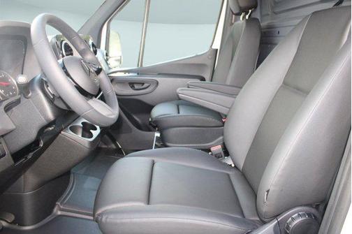 2025 Mercedes-Benz Sprinter 2500 High Roof