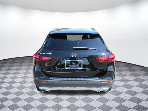 2025 Mercedes-Benz GLA 250 Base