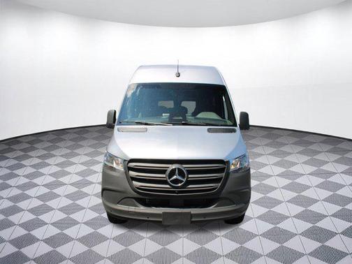 2025 Mercedes-Benz Sprinter 2500 Standard Roof