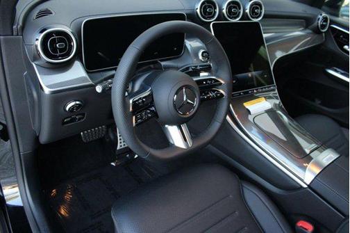 2026 Mercedes-Benz GLC 300 Base