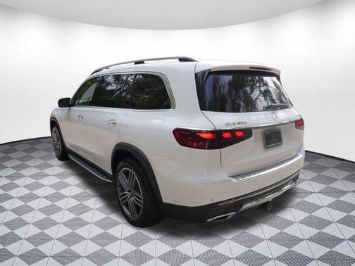 2025 Mercedes-Benz GLS 450 4MATIC