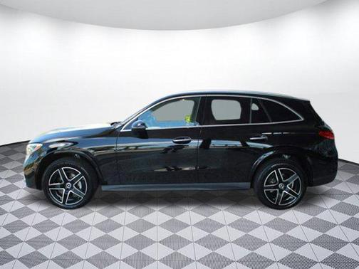2025 Mercedes-Benz GLC 300 4MATIC