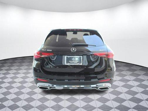 2025 Mercedes-Benz GLC 300 4MATIC
