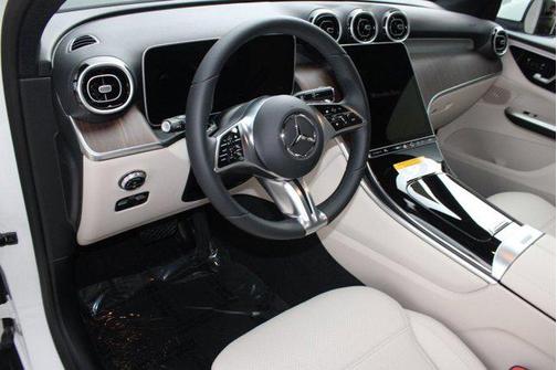 2026 Mercedes-Benz GLC 300 Base