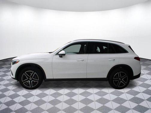 2026 Mercedes-Benz GLC 300 Base