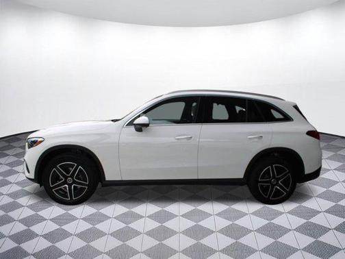 2026 Mercedes-Benz GLC 300 Base