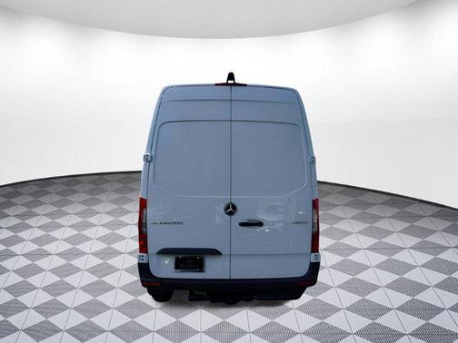 2025 Mercedes-Benz Sprinter 2500 Standard Roof