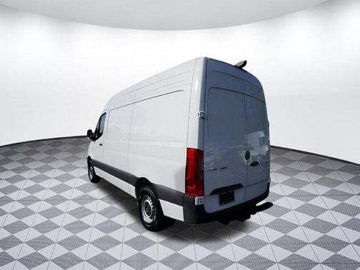 2025 Mercedes-Benz Sprinter 2500 Standard Roof