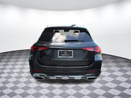 2025 Mercedes-Benz GLC 300 Base