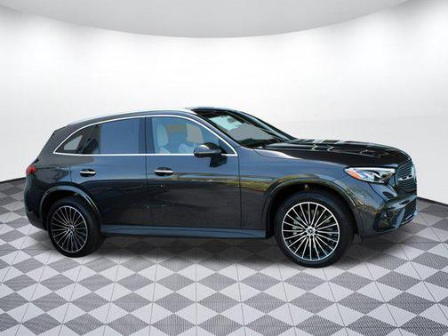 2025 Mercedes-Benz GLC 300 Base