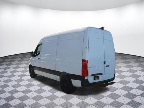 2025 Mercedes-Benz Sprinter 2500 Standard Roof