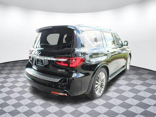 2021 INFINITI QX80 SENSORY