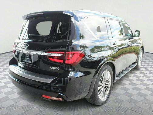 2021 INFINITI QX80 SENSORY
