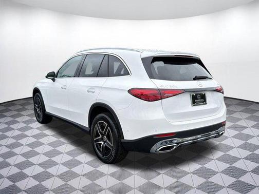 Polar White 2026 Mercedes-Benz GLC 300 4MATIC