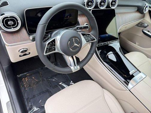 Polar White 2026 Mercedes-Benz GLC 300 4MATIC