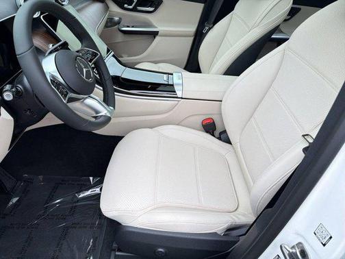 Polar White 2026 Mercedes-Benz GLC 300 4MATIC