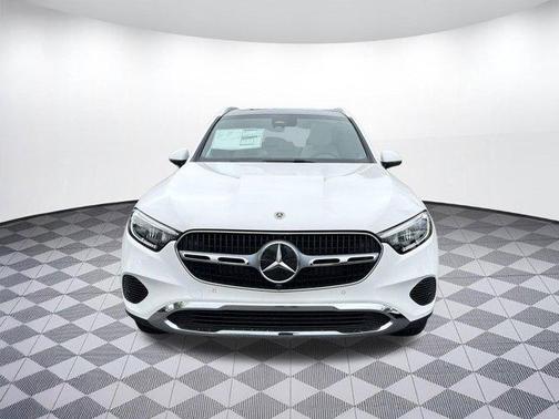 Polar White 2026 Mercedes-Benz GLC 300 4MATIC