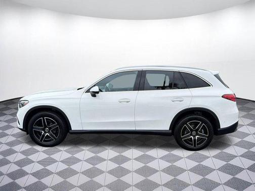 Polar White 2026 Mercedes-Benz GLC 300 4MATIC