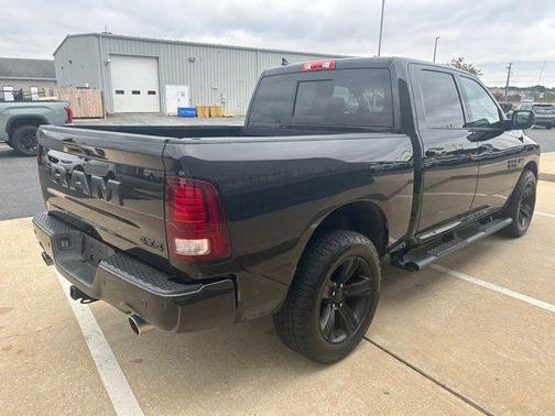 2017 RAM 1500 Night Crew Cab 4x4 5'7' Box