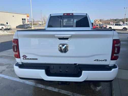 2024 RAM 2500 Laramie Crew Cab 4x4 6'4' Box