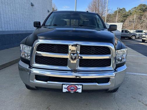 2017 RAM 2500 SLT Crew Cab 4x4 8' Box