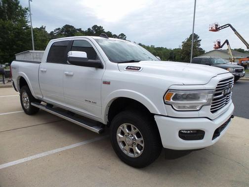 2022 RAM 2500 Laramie Crew Cab 4x4 6'4' Box