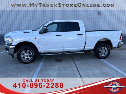 2024 RAM 2500 Big Horn Crew Cab 4x4 6'4' Box