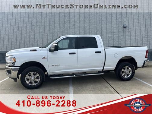2024 RAM 2500 Big Horn Crew Cab 4x4 6'4' Box