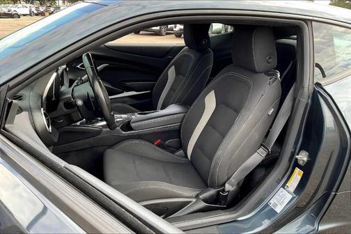 2022 Chevrolet Camaro 1LT