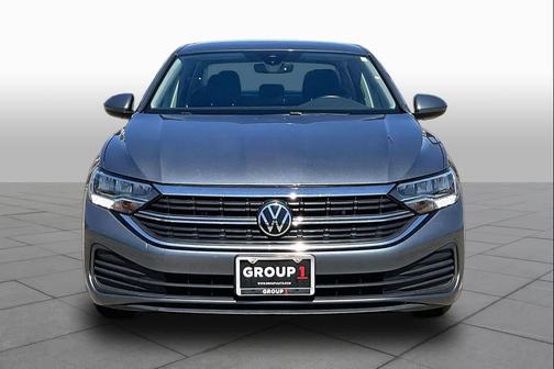 Platinum Gray Metallic 2024 Volkswagen Jetta 1.5T SE