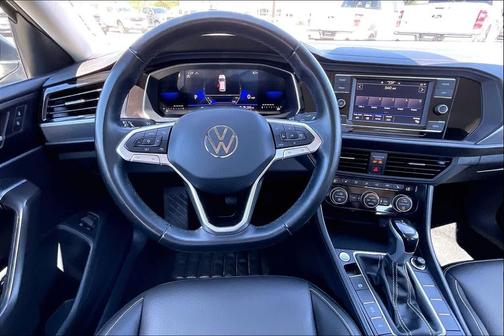 Platinum Gray Metallic 2024 Volkswagen Jetta 1.5T SE