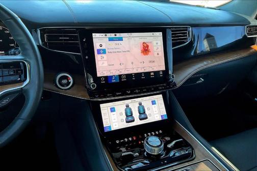 2024 Jeep Grand Wagoneer Series III