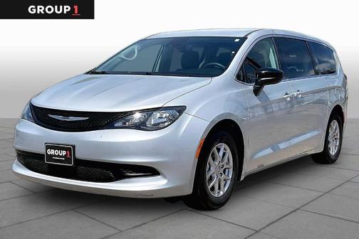 2024 Chrysler Voyager LX